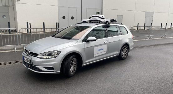Robosense Grund truth system with Ruby Plus Lidar, two blind spot lidars Bpearl and six cameras Mobias
